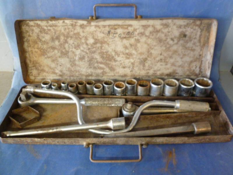 lot 238 image: Socket Set