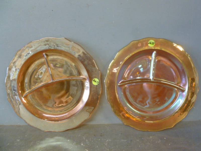lot 250 image: Vintage Carnival Glass