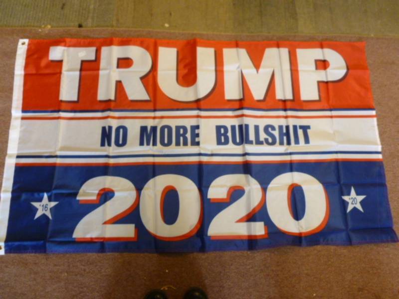 lot 259 image: Trump Flag