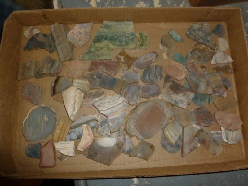 lot 283 image: Agates