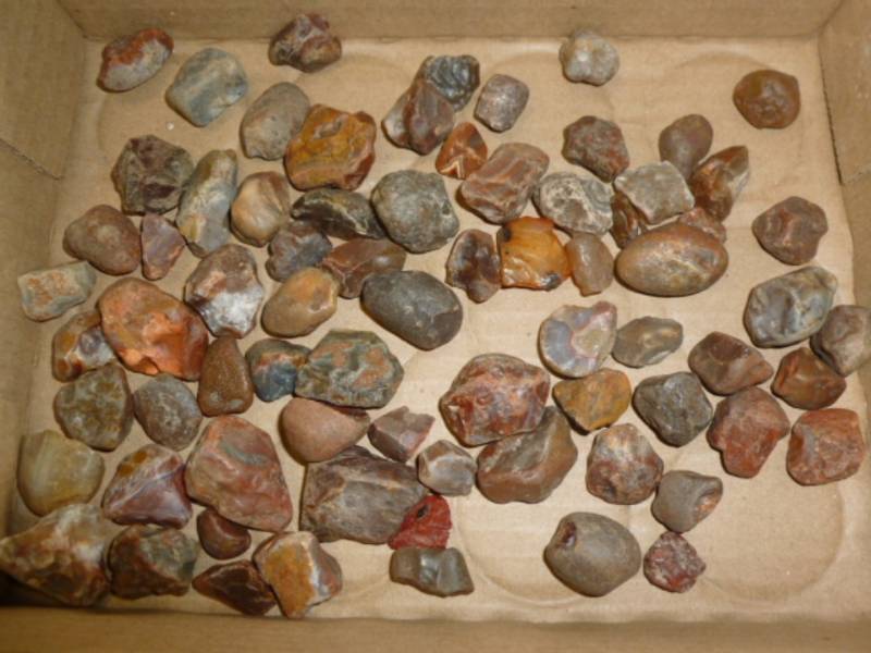 lot 293 image: Agates