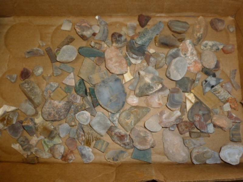 lot 296 image: Agates