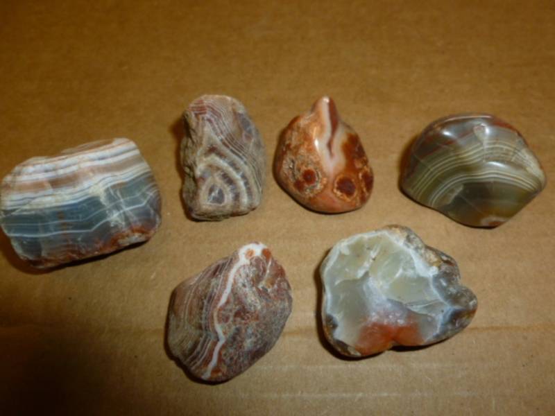 lot 298 image: Agates