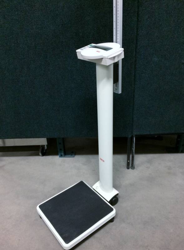 lot 15 image: Seca 769 Digital Patient Scale with Height Rod -&nbspExcellent Working Condition