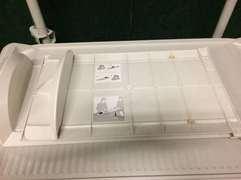 lot 42 image: Seca 417 Portable Foldable Infantometer