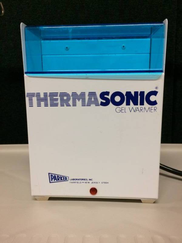 lot 7 image: Parker Labratories Thermasonic Gel Warmer 3 Bottle - Wall Mountable Great Working Condition