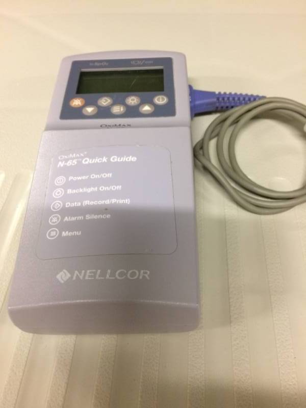 MSRP $400 Medtronic Covidien Nellcor OxiMax N-65 Handheld Pulse ...