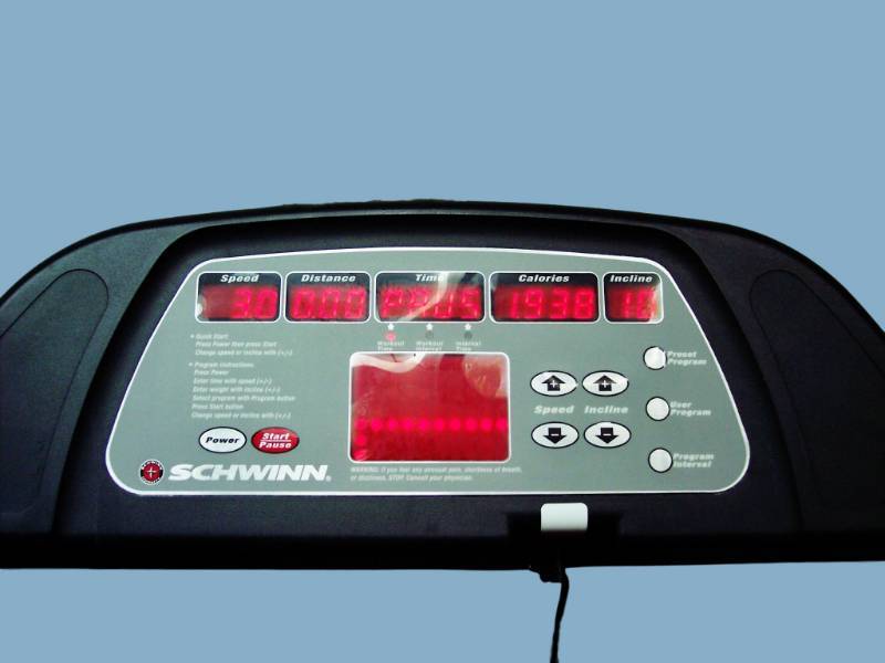 lot 19 image: Schwinn 5450P Treadmill - Great Working Condition