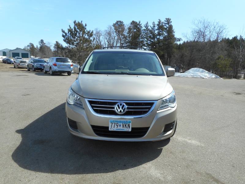 2009 Volkswagon Routan SE