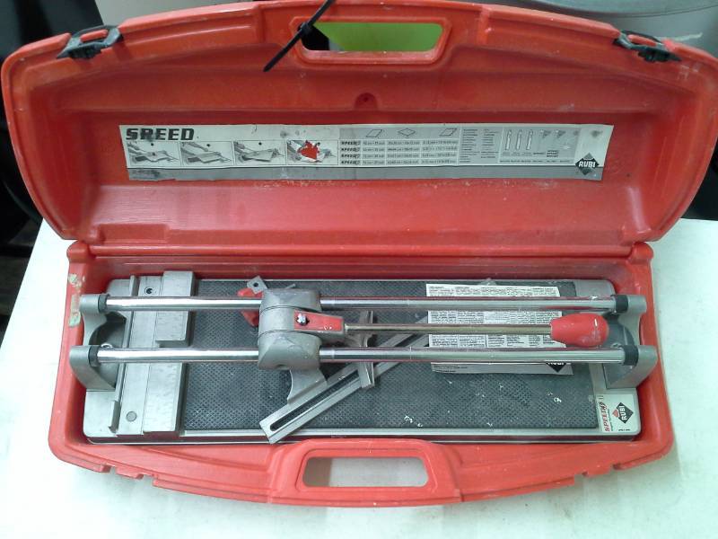 lot 108 image: Rubi Speed 42 Original Technology Tile Cutter with Case