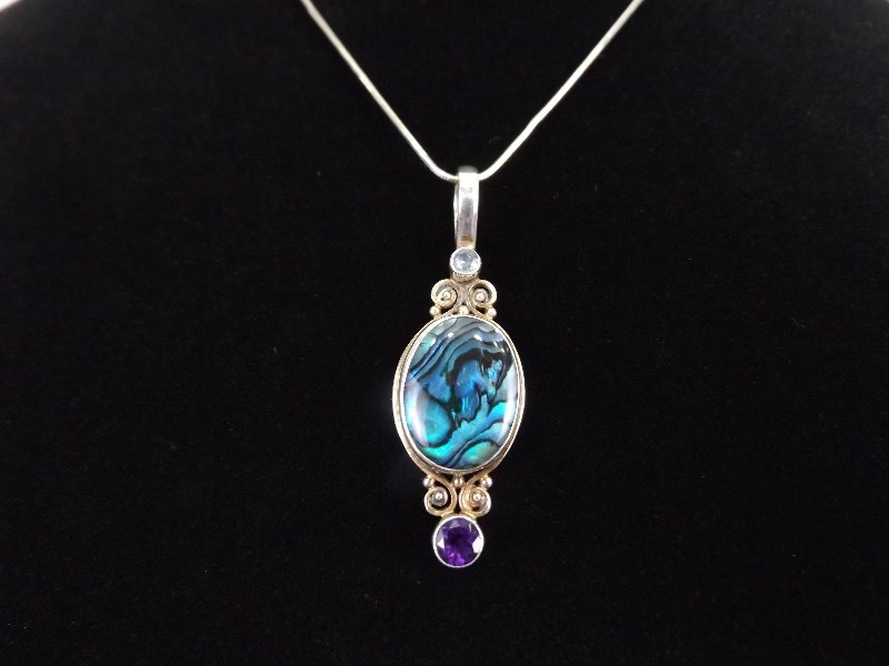 .925 Sterling Silver Druzy Pendant Necklace