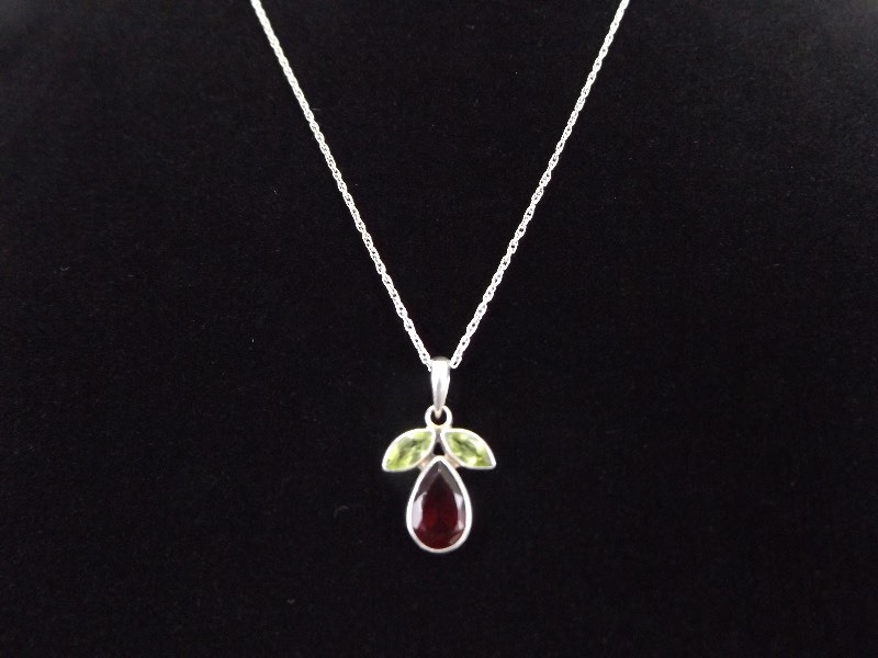 .925 Sterling Silver Faceted Crystal Garnet and Peridot Cherry Pendant Necklace