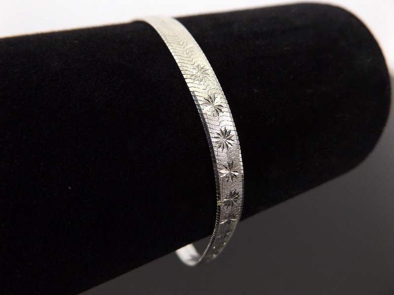 .925 Sterling Silver 5.5mm Etched Herringbone Bracelet