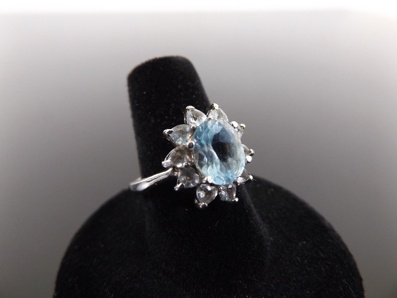.925 Sterling Silver Faceted Topaz Ring Size 7