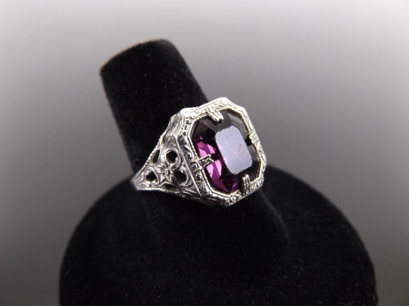Antique .925 Sterling Silver Faceted Amethyst Ring Size 7.75