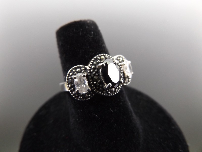 .925 Sterling Silver Art Nouveau Faceted Black Onyx Crystal Accented Ring Size 6.5