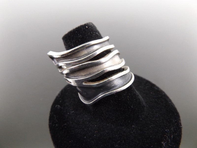 .925 Sterling Silver Artisan Wrap Ring Size 7.5