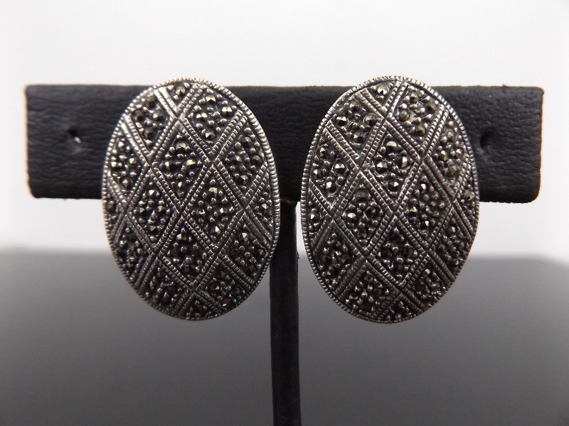 .925 Sterling Silver Art Nouveau Oval Shield Earrings