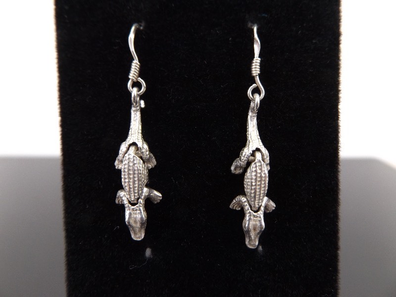 .925 Sterling Silver Articulated Alligator Earrings