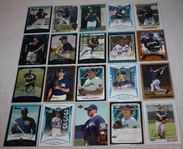 lot 3 image: Milwaukee Brewers 20 Card In Person Autographed Lot