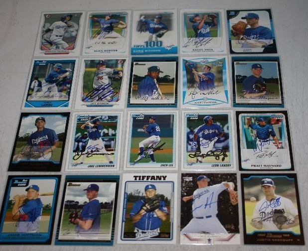 lot 10 image: Los Angeles Dodgers 20 Card In Person Autographed Lot