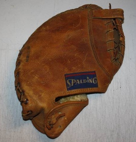 lot 18 image: Lot of 2 Vintage First Baseman Gloves