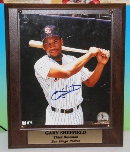 lot 62 image: Gary Sheffield 8x10 Photo Plaque Auto