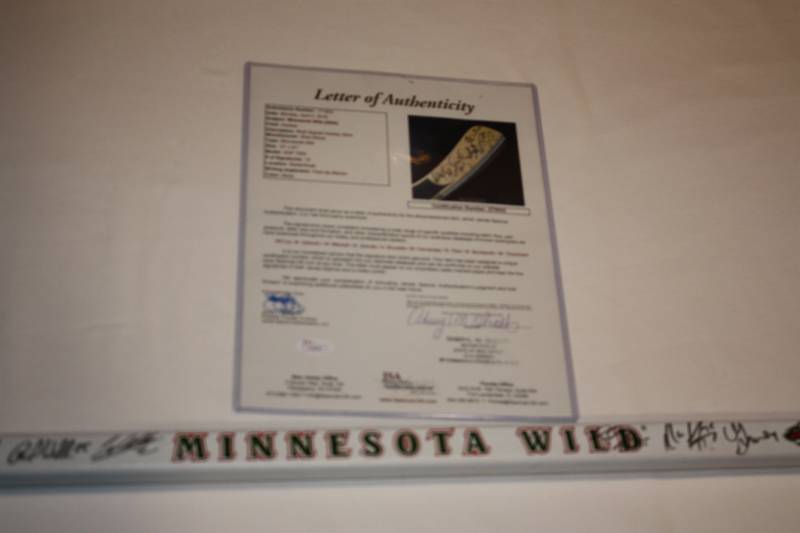 lot 84 image: Minnesota Wild Hockey Stick 19 Different Autograph