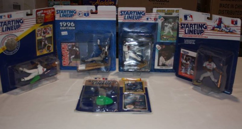 lot 87 image: Lot of 5 Different Kirby Puckett Kenner Starting Lineup Figures