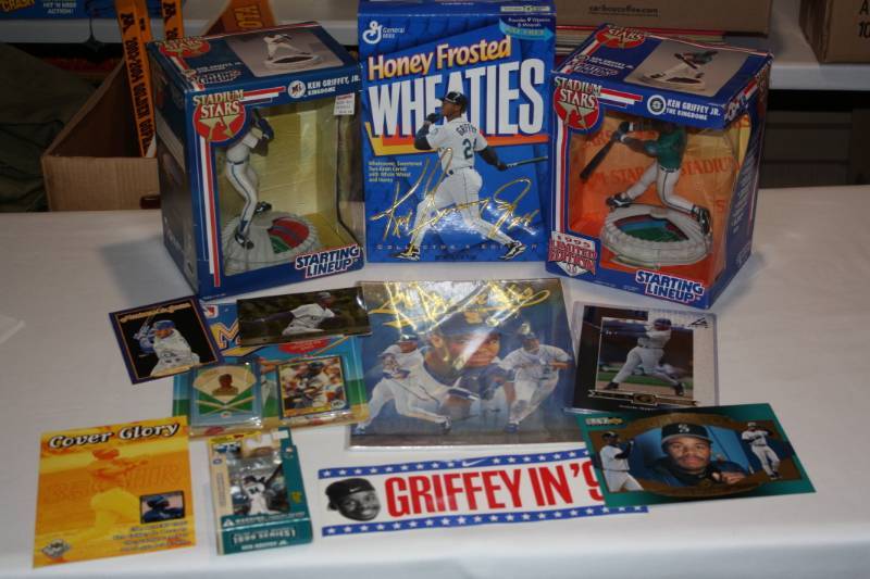 lot 93 image: Ken Griffey Jr Collectors Lot of 12