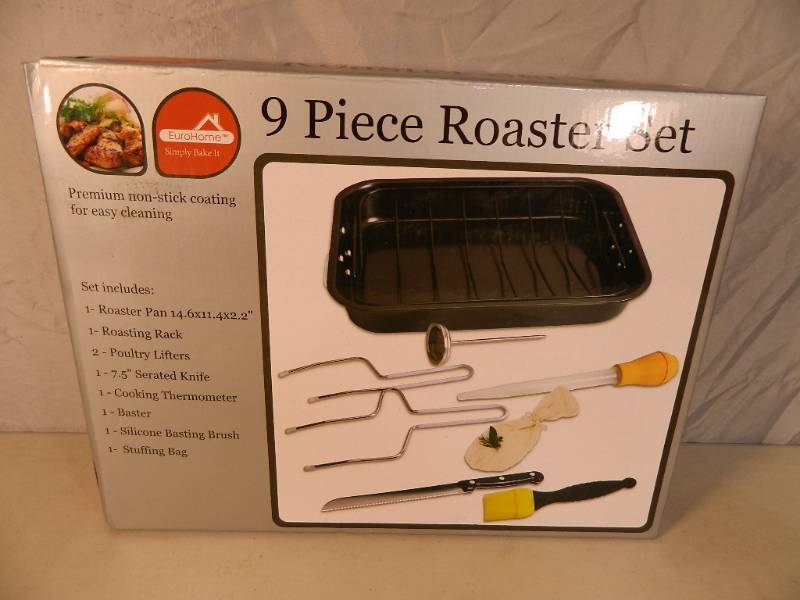New 9 Piece Roaster Set