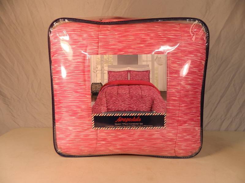 New Aeropostale 7 Piece Queen Comforter Set
