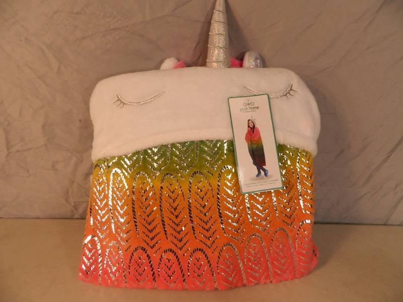 New Unicorn Hooded Throw