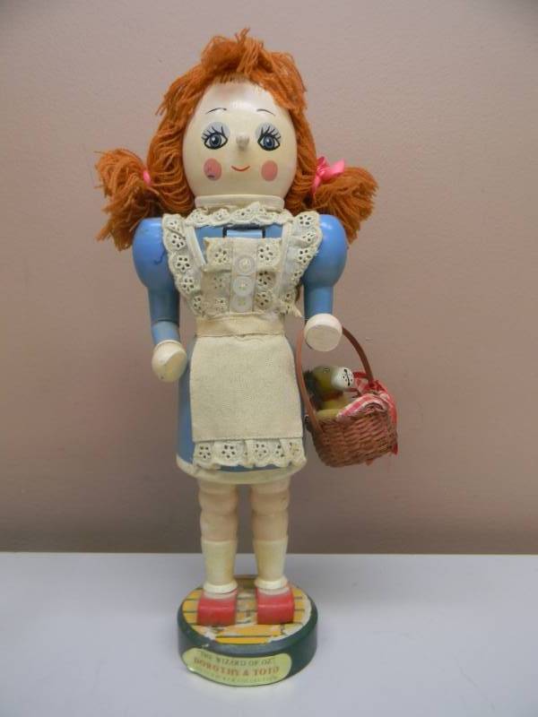 lot 10 image: WIZARD OF OZ NUTCRACKER COLLECTION - DOROTHY & TOTO APPROX 15 TALL - SEE PICTURES