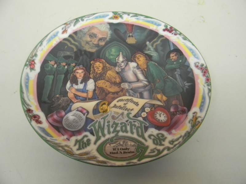 lot 20 image: IF I ONLY HAD A BRAIN Limited Edition Wizard Of Oz Musical Plate - 1993 BY KIMMERLE MILNAZIK - BRADEX, TURNER ENTERTAINMENT CO - NICE, WORKS - SEE PICTURES