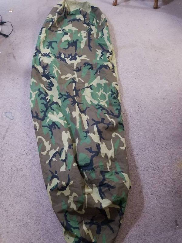 lot 32 image: Large 7 foot Gortex Cameo Storage Bag