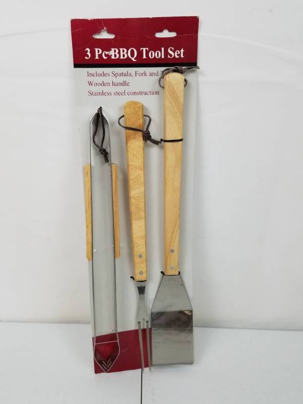 lot 51 image: 3 Pc BBQ Set