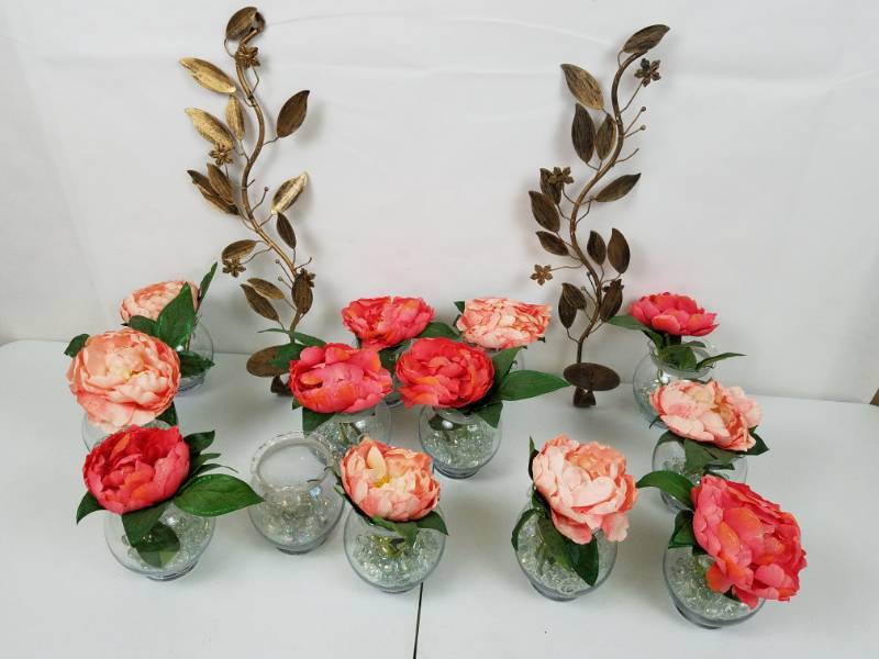 lot 53 image: Huge lot of home decor