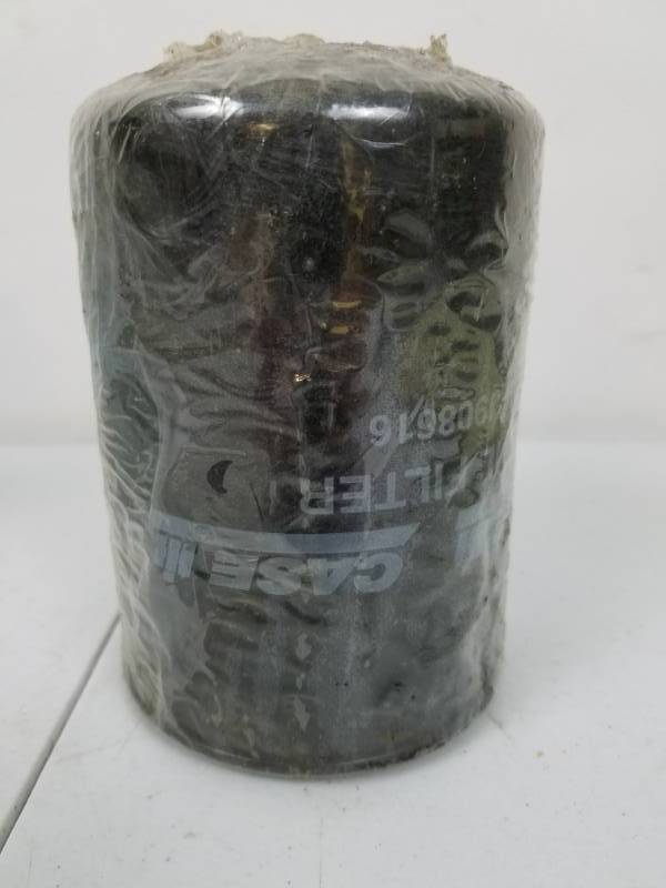 lot 66 image: IH Case Oil Filter J908616