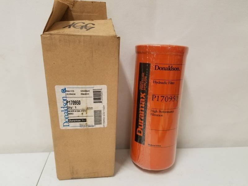 lot 69 image: Donaldson Hydraulic Filter New P170950
