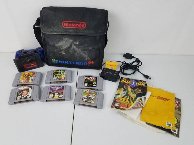 lot 75 image: Lot of 7 Nintendo 64 games & accessories
