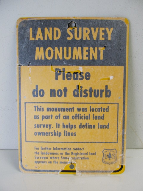 lot 19 image: NOS Vintage 1950s U.S. Forest Service Metal Sign
