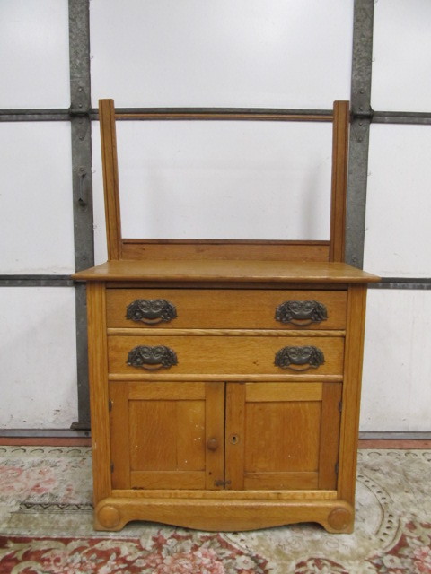 lot 37 image: Antique Oak Commode wDrying Rack