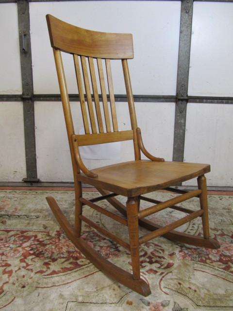 lot 57 image: Nice Antique Maple Rocking Chair