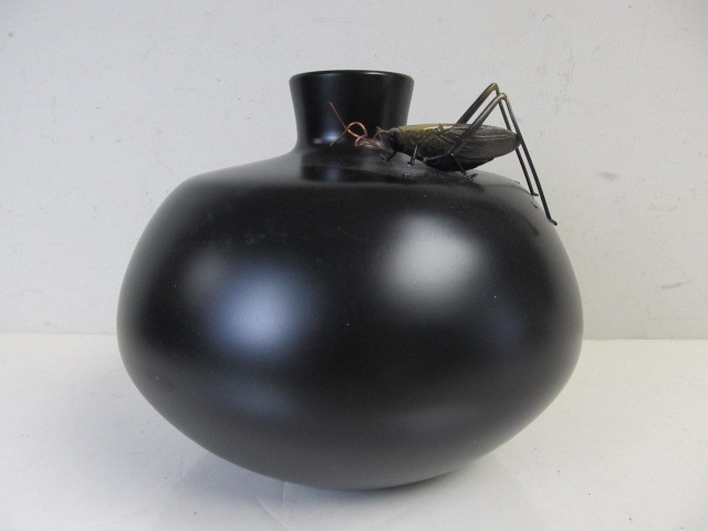 lot 122 image: Vintage Solid Brass Japanese Round Grasshopper Vase
