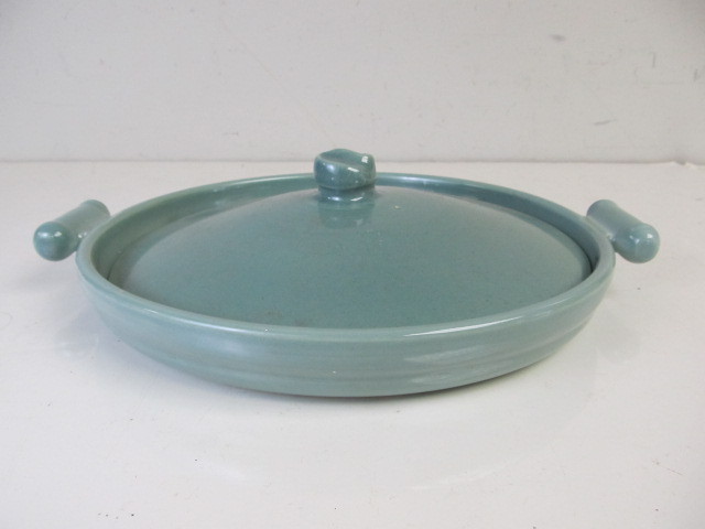 lot 123 image: Vintage RED WING Covered Serving Dish