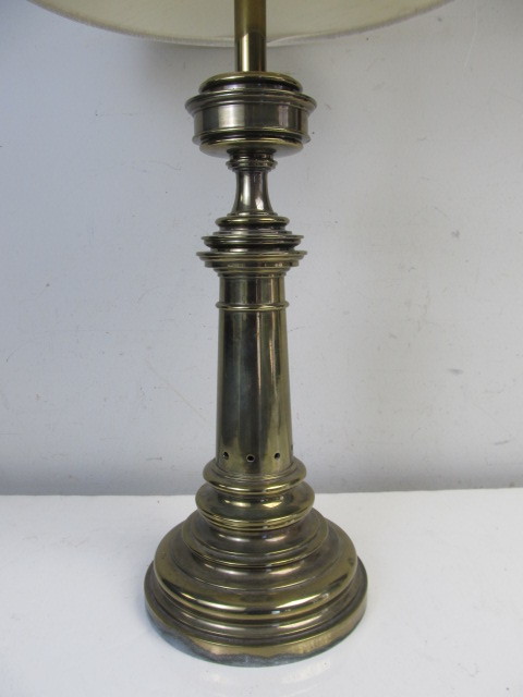 lot 126 image: Quality Vintage Brass STIFFEL Table Lamp