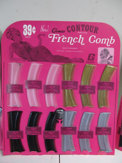 lot 60 image: Lot of 5 New Old Stock 1960s-70s Hair Comb Store Displays