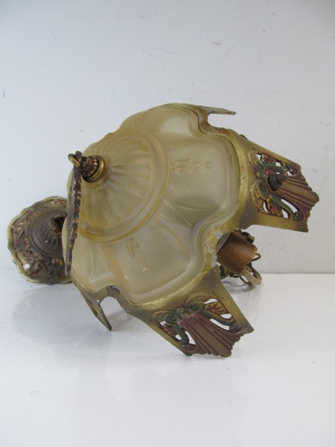 lot 94 image: Vintage 1920s-30s Deco Hanging Light Fixture