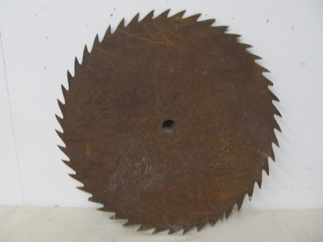 lot 152 image: Antique 22 Sawmill Log Cutting Blade